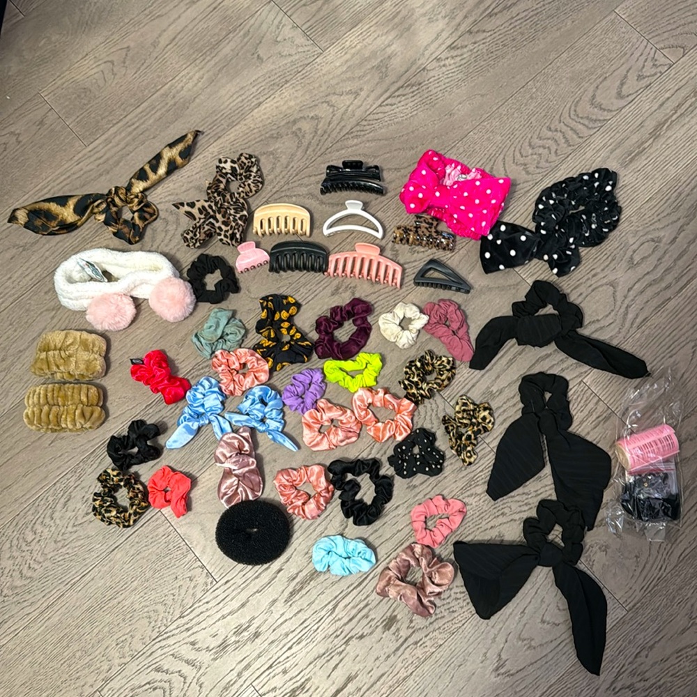 Hair, scrunchies clips, and headbands lot